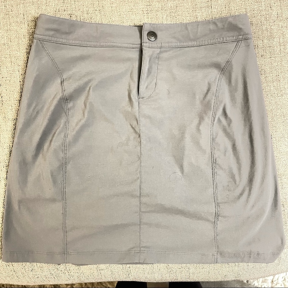 Like new Columbia skirt